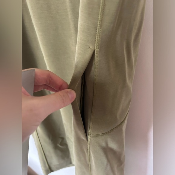 Lululemon Softstreme Back In Action Dress Size 14 Bronze Green - Picture 6 of 12